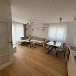 Tea Apartman